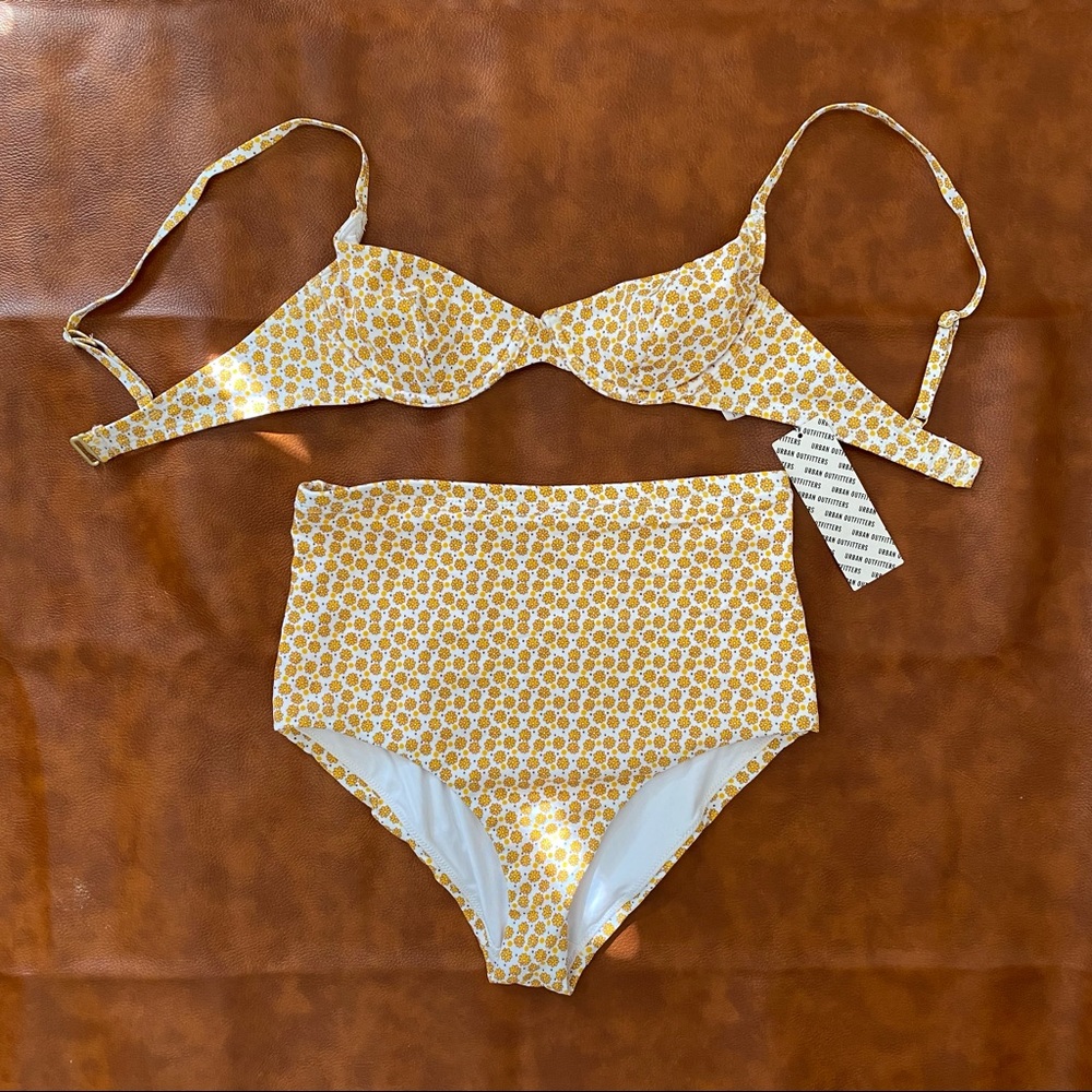 High waisted yellow bikini set - Urban Outfitters - Bikini top NWT - Never Worn